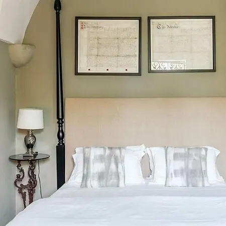 Unique Luxury In Dei Marmi Villa